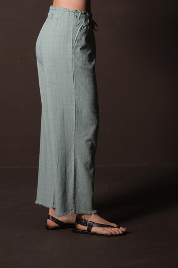 Maule Mint Cotton Elastic and Gathered Relaxed Cut Cut Ankle Summer Women's Trousers @Portofino