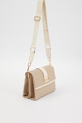 Levidor Mink Cream Chain Buckle Detail Shoulder Bag