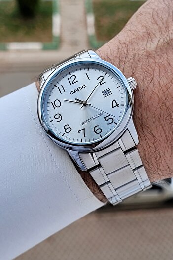 Casio Silver Color Men's Wristwatch with Calendar