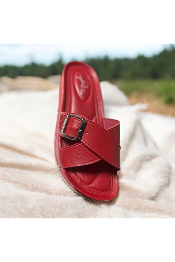 Lion Mother Slippers Suitable for Daily Use