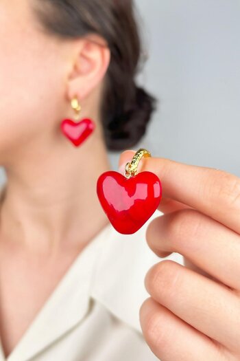 Sose Moda Glass Coral Red Heart Earrings - Gold