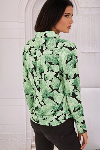 Juuuj Cămașă verde cu model floral, cu croiala obișnuită