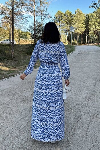 Juuuj Rochie de damă, albastru și alb, cu două pieptări, despicată, cu brâu, glezne elastice, largi, rochie lungă
