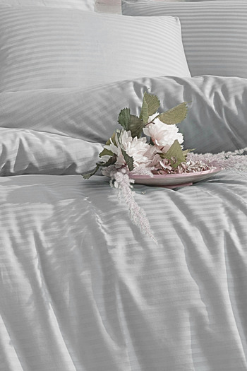 Formeya Modern Design Striped Double Duvet Cover Set with Elastic Sheet Gray