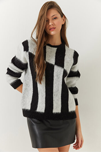 Bianco Lucci Women's Raised Knitwear Sweater 20246938