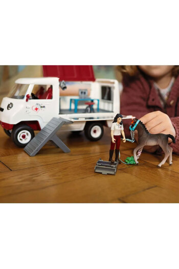 SCHLEICH Veteriner Aracı 42439