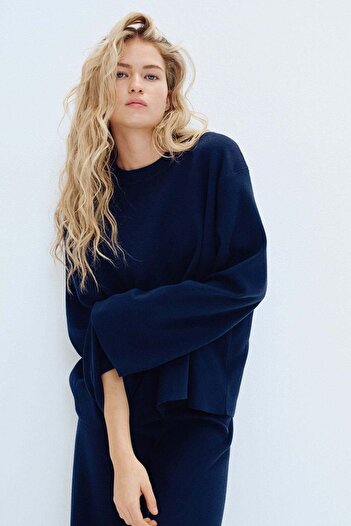 H&M Oversized curved-hem jumper