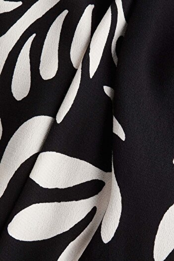 H&M Tapered-waist dress