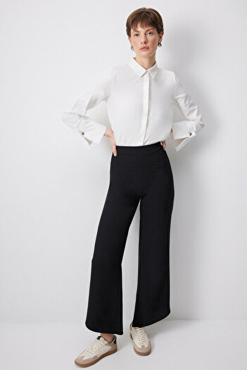 Touché Privé Wide Leg Crepe Trousers