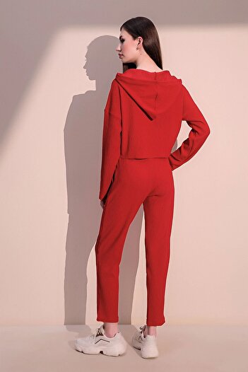 Juuuj Women's Red Modern Style Soft Textured Elastic Waist Pocket Trousers