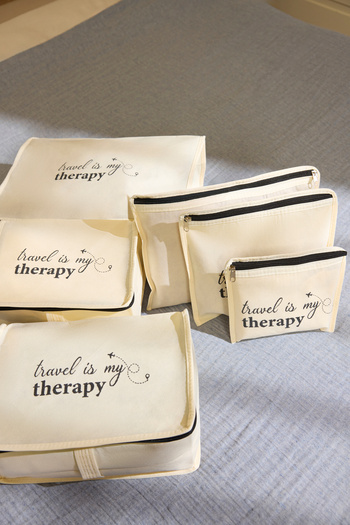 TRENDYOLMİLLA HOME Set of 6 Suitcase Organizers with Slogan Print and Zipper Detail Tphss25Bid00003