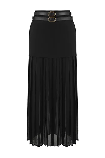 Trendyol Collection Schwarzer, plissierter, gewebter Rock aus Chiffon in limitierter Auflage mit Gürtel TWOSS25ET00108