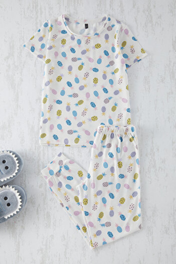 TRENDYOLKIDS Heart Patterned Girl's Pajamas