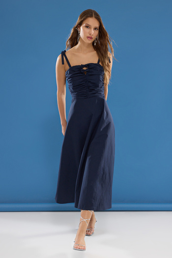 Trendyol Collection Tmavě modré rovné áčkové maxi tkané šaty Twoss25El00144
