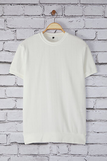 Trendyol Collection Crew Neck White Cotton T-Shirt - Regular Fit Tmnss25Ts00062