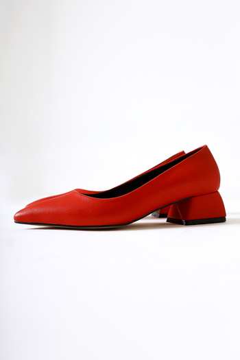 Limoya Genuine Leather Berta Red Pointed Toe Low Heel Shoes Women's Classic Heeled Shoes