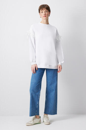 Touché Privé Guipure Detailed Sweatshirt