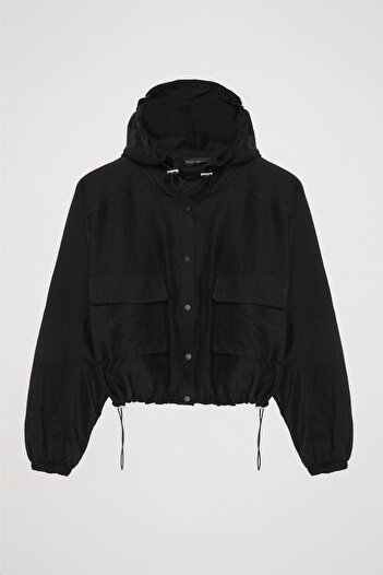 Quzu Black Hooded and Large Pocket Jacket
