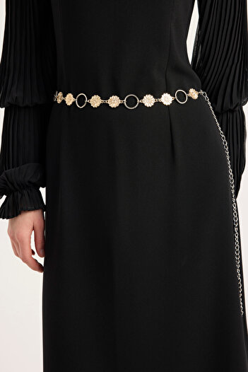 Birgül Bektaş Gold Chain Belt with Daisy Detail