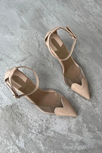 Elvessa Beige Patent Leather Heart Comfortable Fit 7cm Heeled Shoes