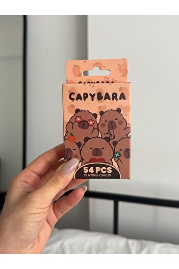 Planet Butik Capybara Playing Poker Card