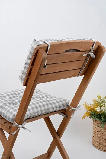 ALTINPAMUK Bistro Gingham Gray Chair Cushion with Laces