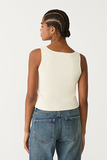 Stradivarius Düğmeli örme top