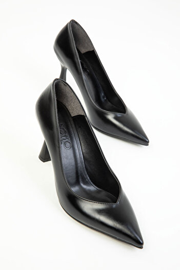 SOHO Women's Black Classic Heeled Shoes - 19668
