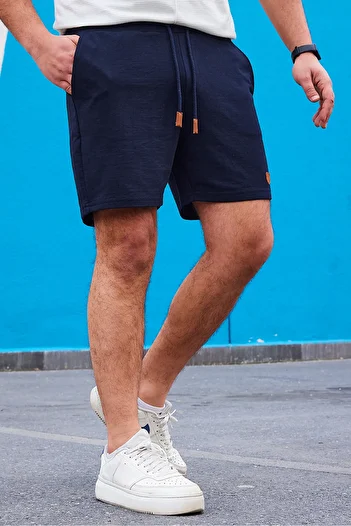 Trendyol Collection Námořnické modré krátké PU šortky – Regular Fit, gumový pas, šněrování TMNSS22SR0403