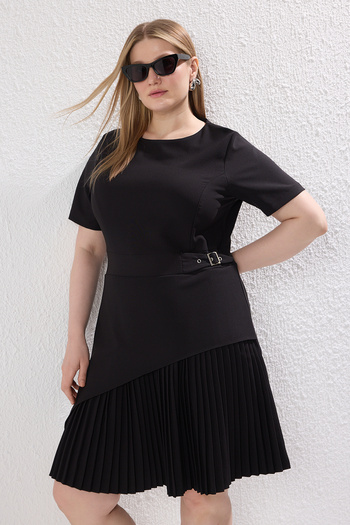 Trendyol Curve Black Short Sleeve Mini Woven Plus Size Dress Tbbss25Ah00065