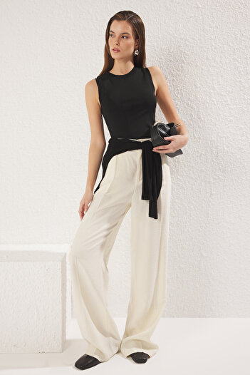 Trendyol Collection Czarna*001 Bluzka Crop Basic Knitwear Thin Twoss22Bz1173