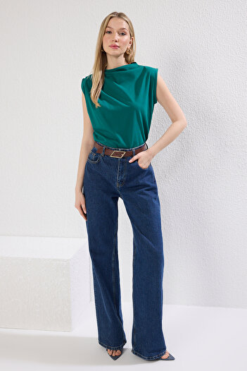 Trendyol Collection Σμαραγδένιο πράσινο μπλουζάκι με μηδενικό μανίκι 100% βαμβάκι - λαιμόκοψη TWOSS24TS00051
