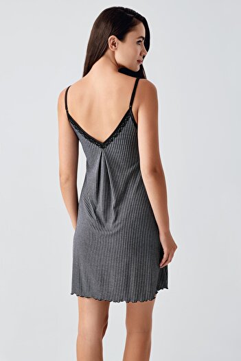 Artış Lace Straps Short Stretchy Viscous Nightgown 15106