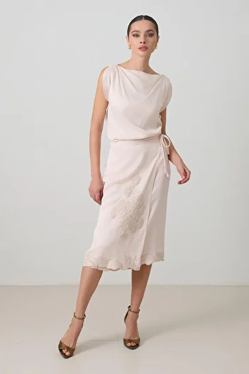 Setre Cream Embroidery Detailed Midi Skirt