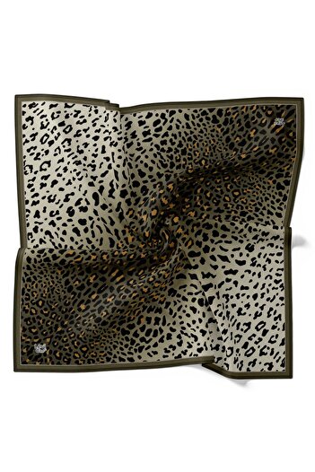 Levidor Leopard Pattern Sparkling Crystal Scarf