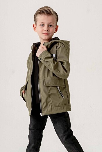 Gold Class Kidswear Αδιάβροχο μπουφάν για αγόρι με κουκούλα και κέντημα με φερμουάρ