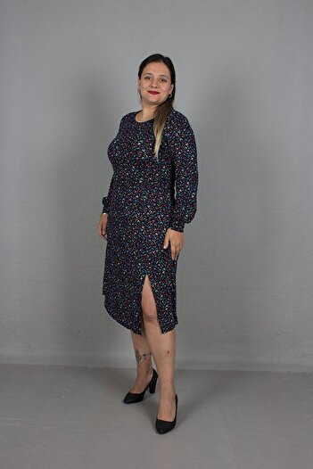 Truva XXL Plus Size Floral Print Dress with Slit Detail