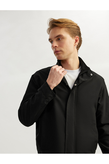 Koton Stand Collar Long Sleeve Pocket Detailed Zippered Seasonal Jacket