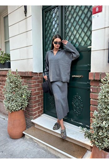 NZL TEKSTİL Women's Knitwear Suit with Shirt Collar Vertical Striped Skirt