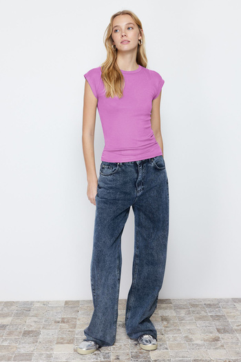 Trendyol Collection Rosa Premium-Viskose/Weichstoff-Slim-Fit/Body-Fitting-Mondärmel, dehnbare Strickbluse TWOSS23BZ00992
