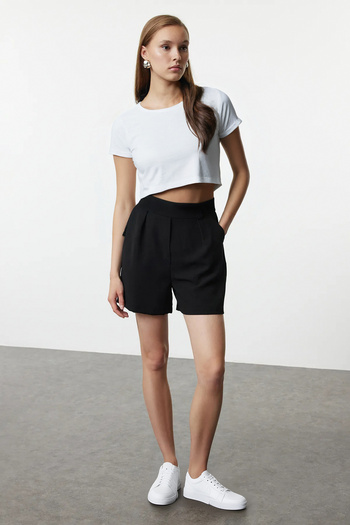 Trendyol Collection Black Regular City Shorts - Back Elastic Waist, Woven Twoaw25Sr00020