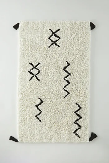 TRENDYOLMİLLA HOME Detaillierte gemusterte Einzelbadematte mit Quasten, 60 x 100 cm, TPHSS25BPS00014