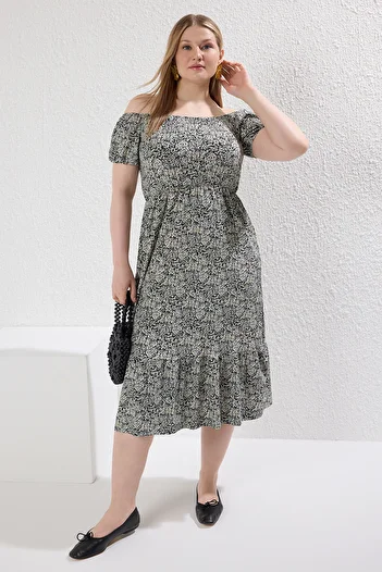Trendyol Curve Plus Size Black-Beige Floral Print A-Line Maxi Dress Tbbss22Ah00009
