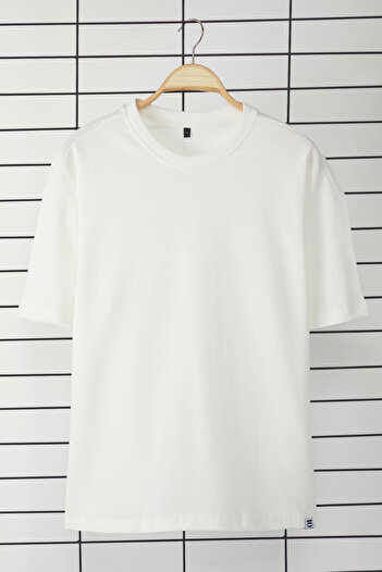 Trendyol Collection Ecru Printed Oversize Cotton T-Shirt - Tmnss25Ts00115