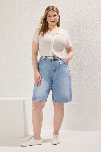 Trendyol Curve Light Blue High Waist Straight Fit Denim Plus Size Shorts Tbbss25Ap00016