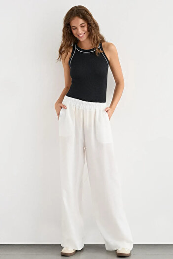 Hiccup Halter Collar Knitted Top