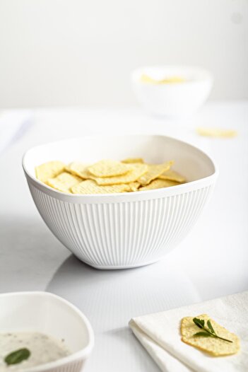 EWs 1.5 Lt Acrylic Baroque White Medium Size Square - Fruit, Salad and Mixing Bowl