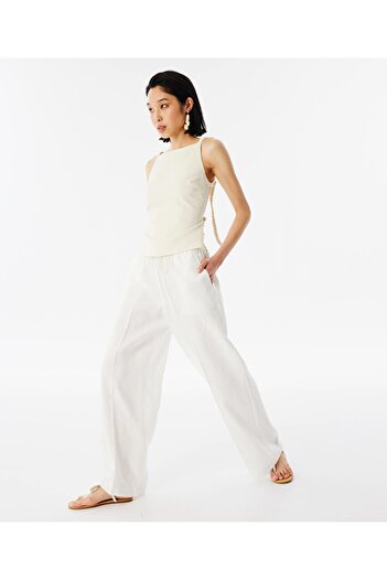 Twist Back Low-cut Knitted Strap T-Shirt