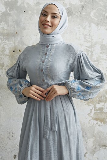 InStyle Seersucker Embroidered Sleeve Dress - Gray