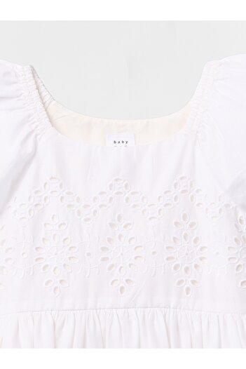 GAP Kız Bebek Beyaz Broderie Detaylı Elbise